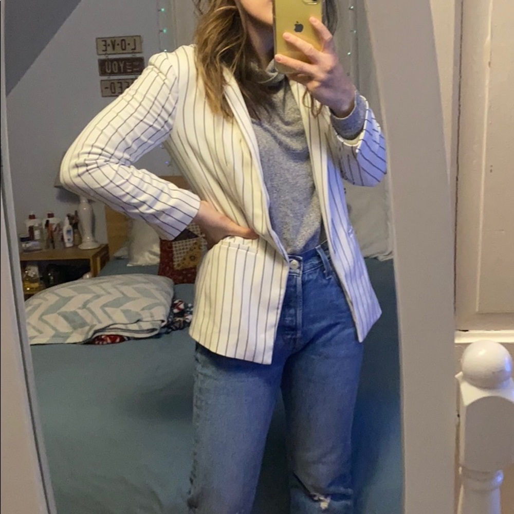 Black and cream H&M blazer